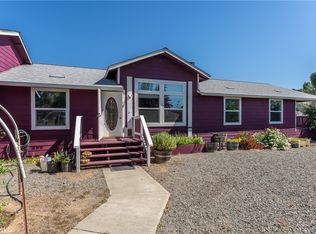 17706 Holly Way, Clearlake Oaks, CA 95423