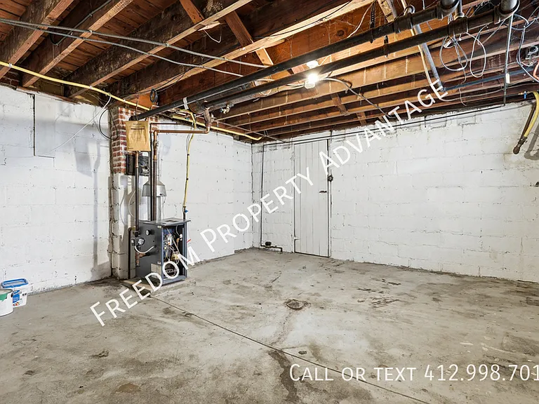 761 Shady Dr E — Photo 28