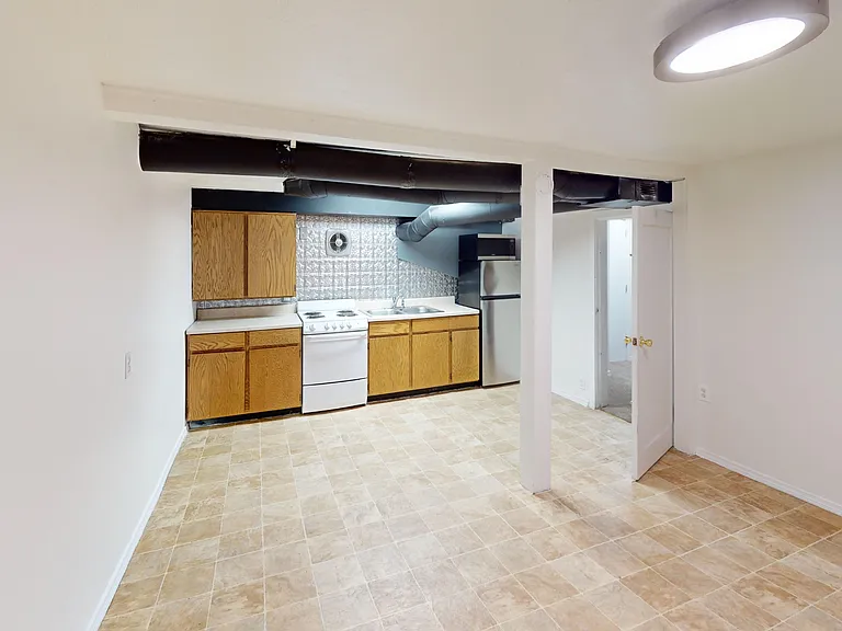 454 Cedar St #2 — Photo 3