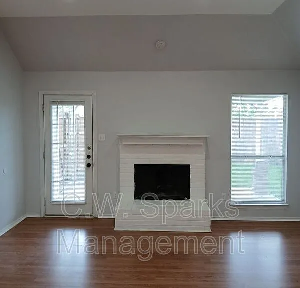 3610 Berrywood Cir — Photo 41