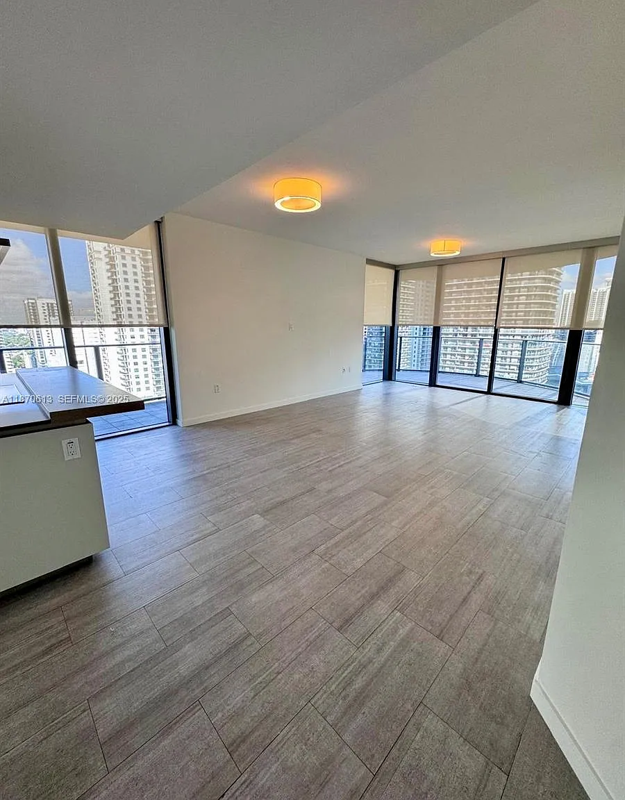 2 bed, 1356 sqft, $8,500 — Photo 4