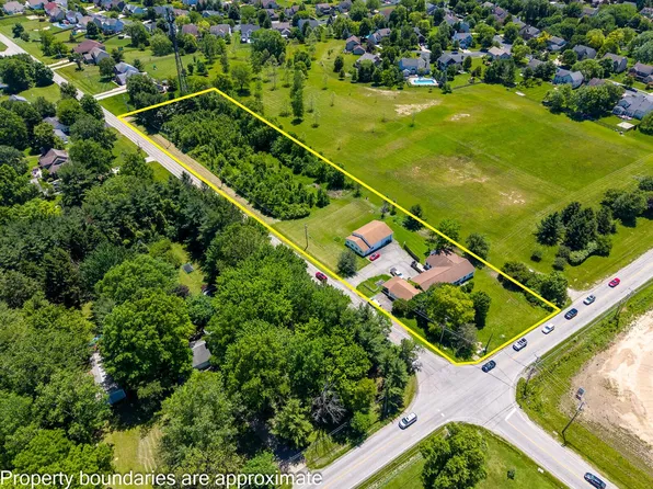 3440 Hollenback Rd, Lewis Center, OH 43035