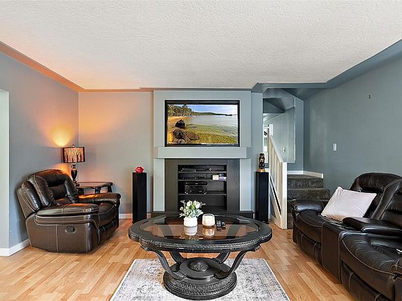 5th image of 2183 Foul Bay Rd