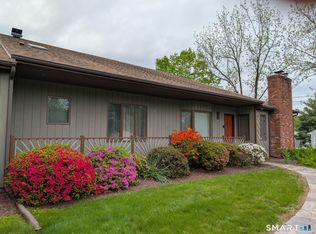 31 Pole Bridge Rd, Sandy Hook, CT 06482
