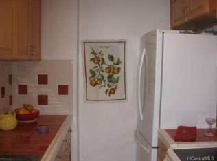 1137 Wilder Ave APT 703, Honolulu, HI 96822