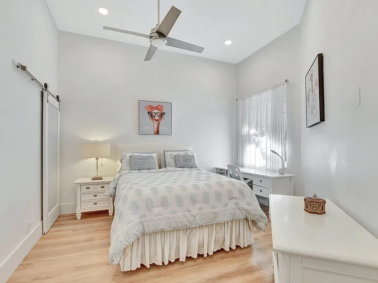 6609 NW 24th Ave — Photo 24