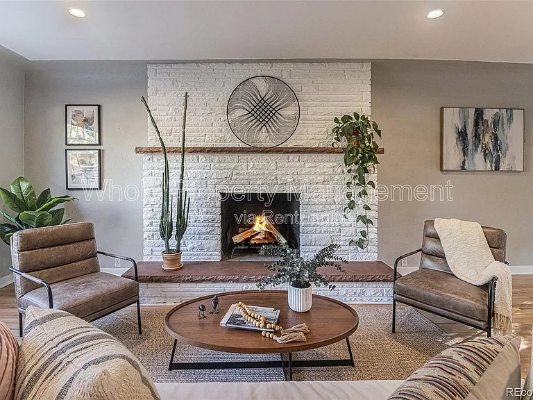 1579 Fairfax St — Photo 6