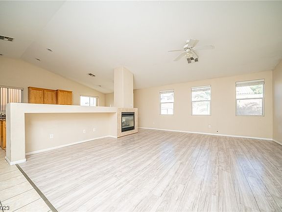 3rd image of 6241 Harbor Master St