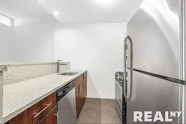 Rented by REAL New York | media 40