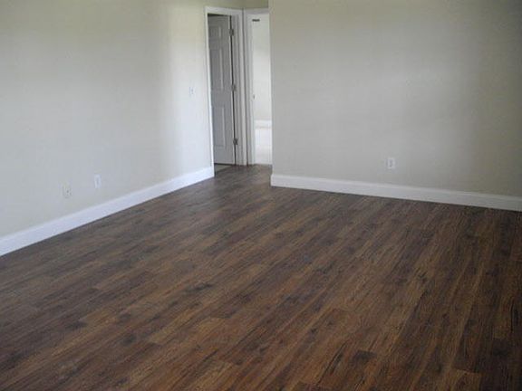 2nd image of 5021 NW Erskin