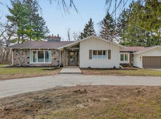 1635 Highland DRIVE, Elm Grove, WI