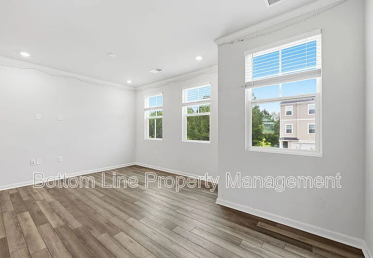 1112 Lily Loch Way — Photo 30