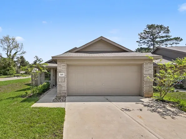 569 Falling Cave Dr, Willis, TX 77378