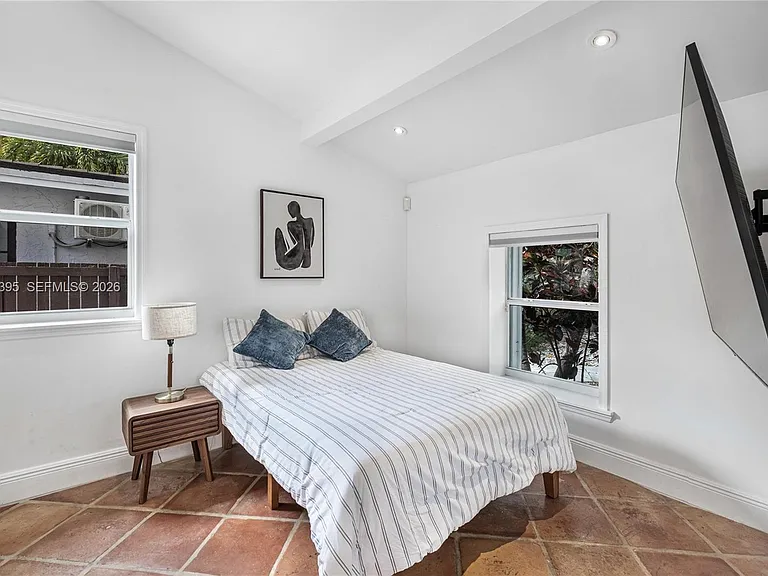 4150 Ventura Ave — Photo 18