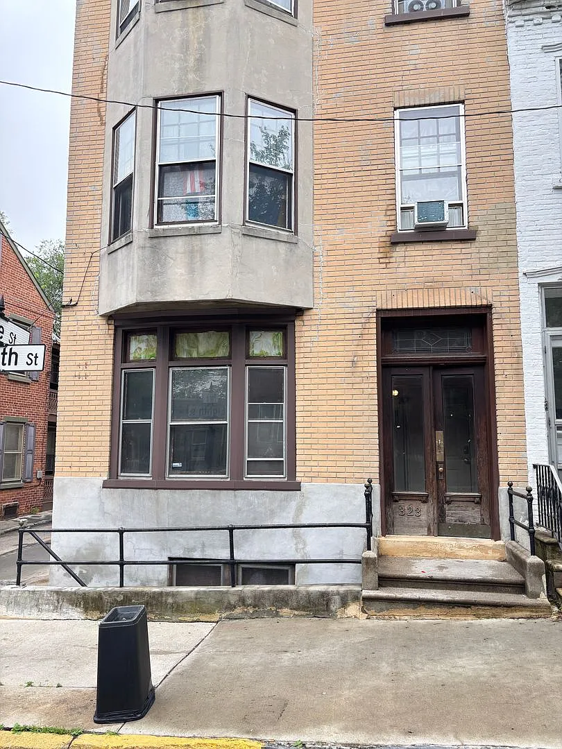 323 N 8th Street — Photo 1