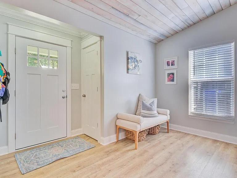 2076 Presidio Dr — Photo 28