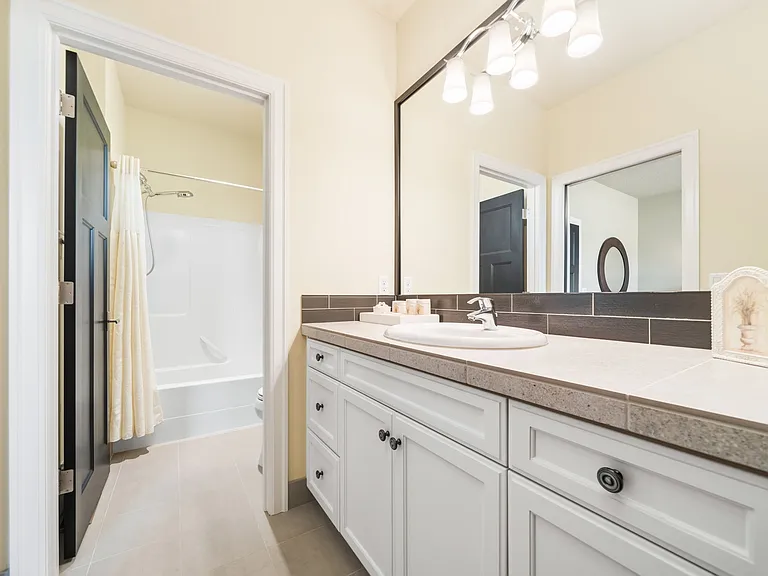 1508 SE Hawks View Ct — Photo 38
