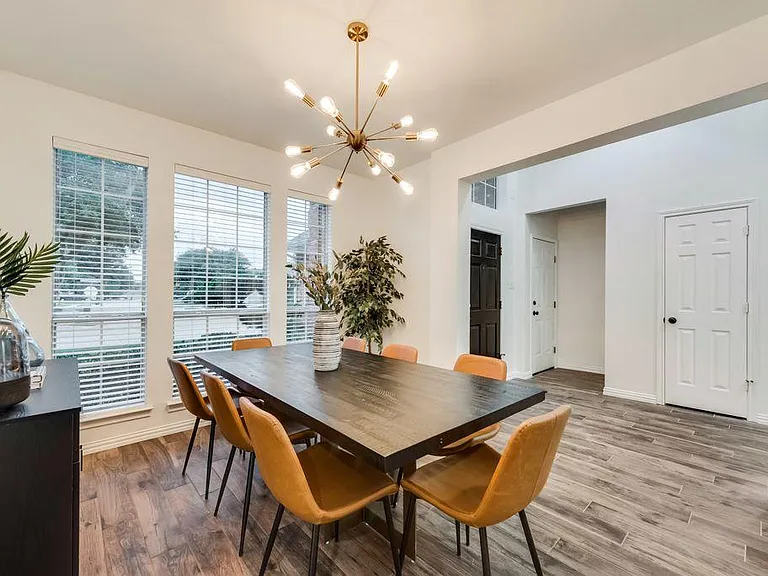 3933 Wisteria Ln — Photo 14