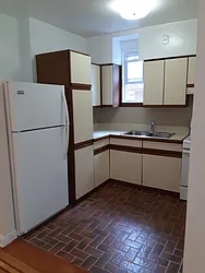 Rented by BUZZ REALTY