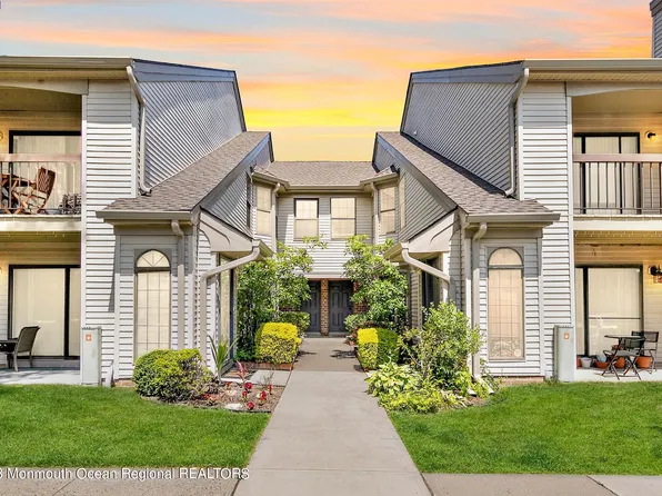 1008 Harbor Club Drive #1008, Parlin, NJ 08859