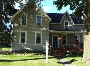 325 Atwater St, Lake Orion, MI