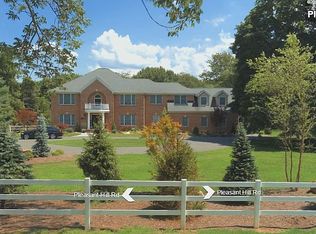 220 Pleasant Hill Rd, Chester, NJ 07930