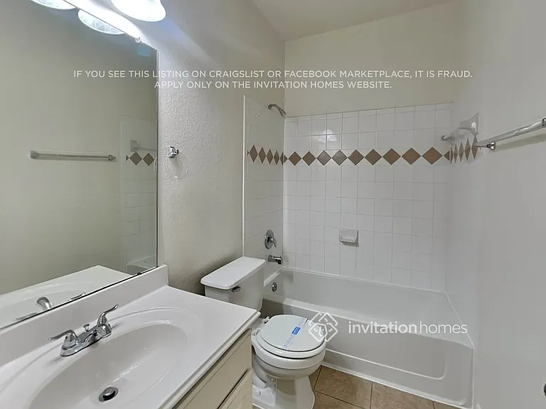 17247 Marquette Point Ln — Photo 20