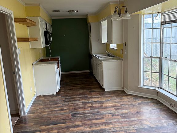 3rd image of 666 Overbluff St