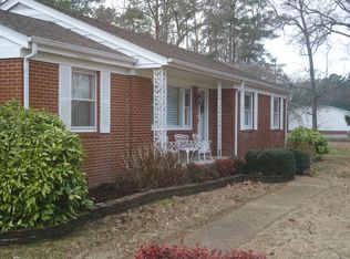 9100 Robins Neck Rd, Gloucester, VA 23061