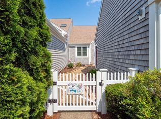 66 Holbeck Cor #66, Plymouth, MA 02360