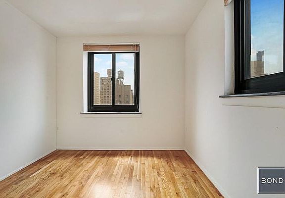 5th image of 230 E 30th St APT 4B