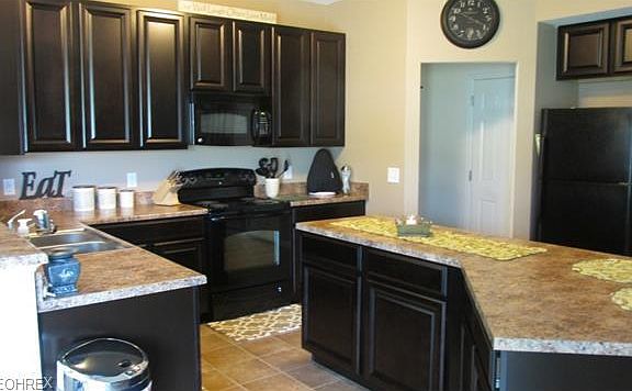 5th image of 2967 Island Creek Dr