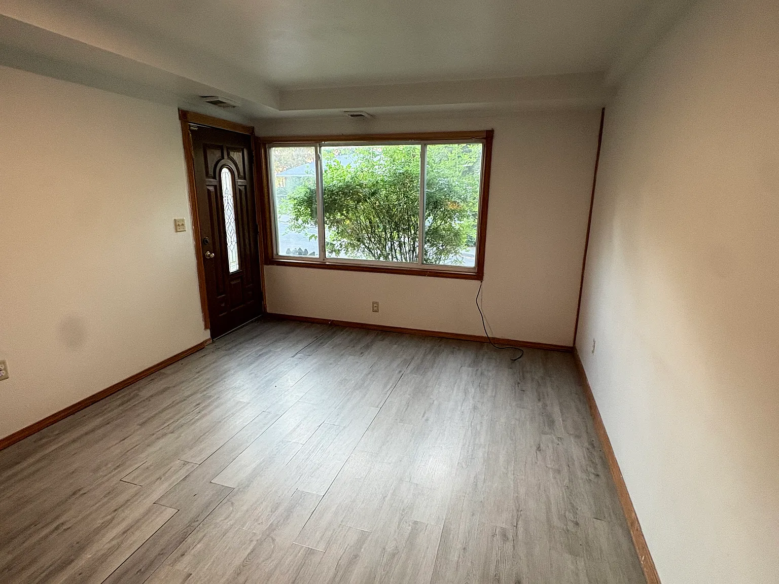 3 bed, 1176 sqft, $1,600 — Photo 2