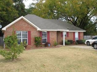 334 Foxdale Rd, Millbrook, AL 36054