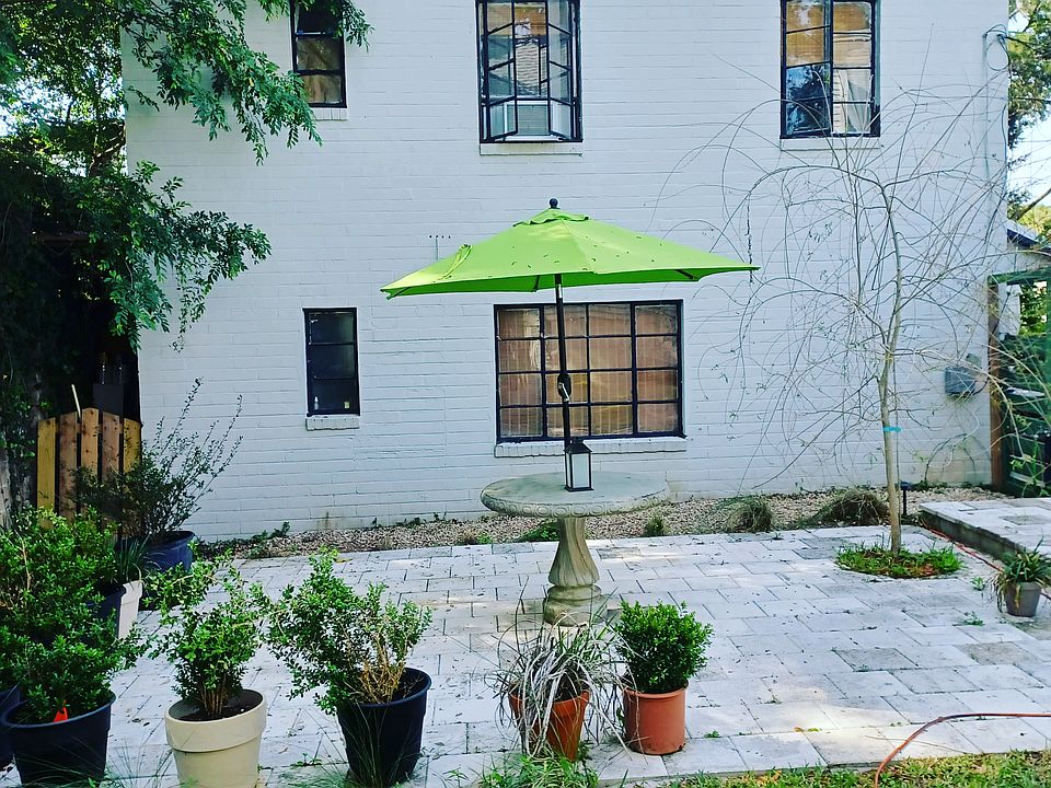 1st image of 137 N Meridian St APT 1