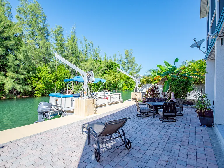 23 Emerald Dr — Photo 28