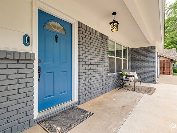 4th image of 2917 Oak Forest Dr