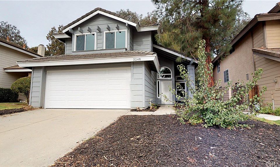 1st image of 3246 Oakridge Dr