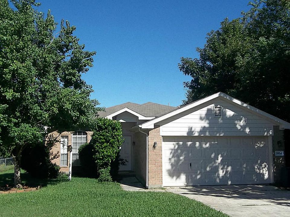 Front of this cute Choice home on corner lot