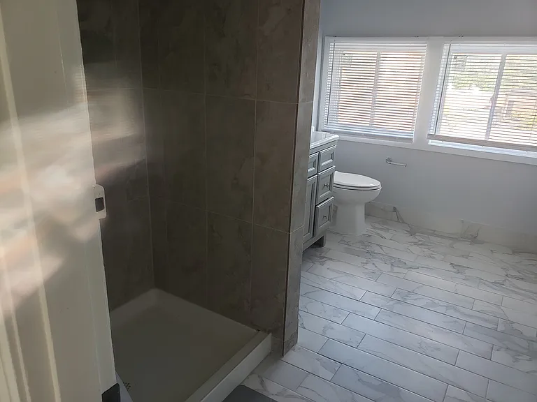 805 Ridgeway Ave #3 — Photo 17
