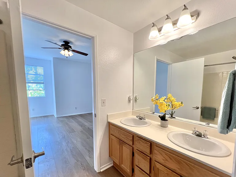 1388 Challis Pl #221-1 — Photo 13