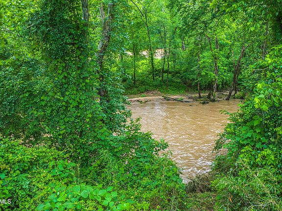 5th image of Secluded River Cir