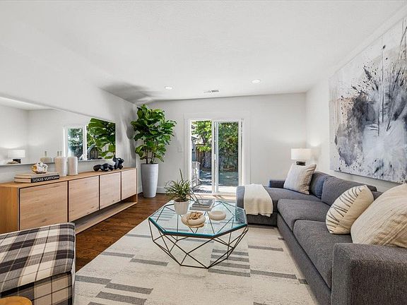 5th image of 1447 Laguna Ave
