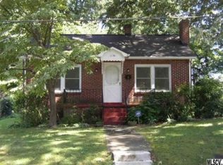 1126 10th St NE, Hickory, NC 28601