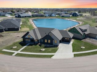 1100 Duck Trl, Hartford, SD 57033