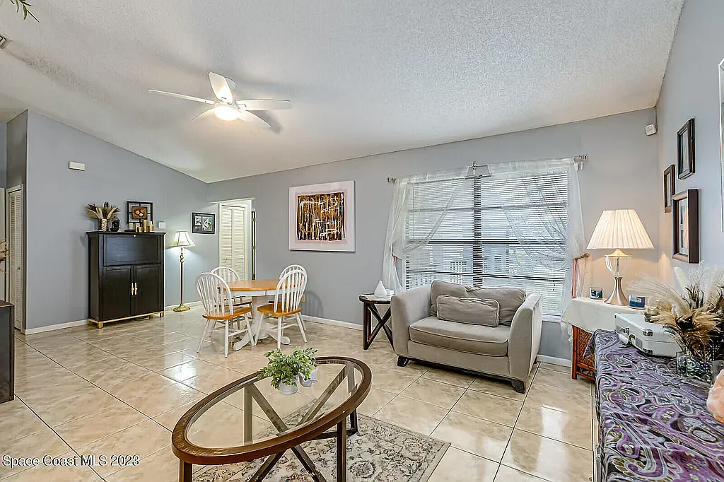1 bed, 1697 sqft, $1,000 — Photo 4