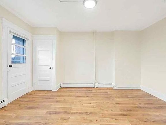 4th image of 743 Harrison Ave APT 5