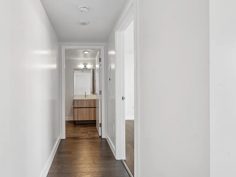 718 Long Bridge St #800 — Photo 37