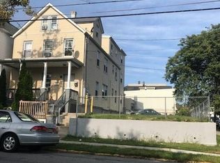 593 Penn St, Perth Amboy, NJ 08861