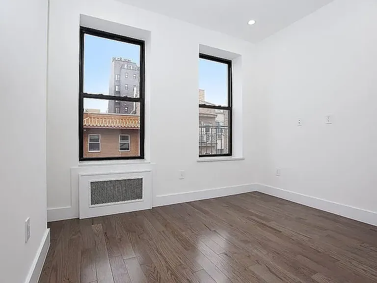 19 Eldridge St #12 — Photo 1